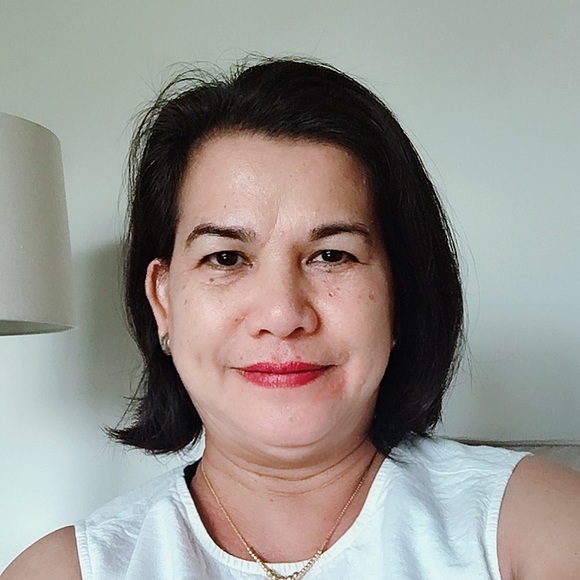 Meet your Posher, Lorna - Picture 1 of 1